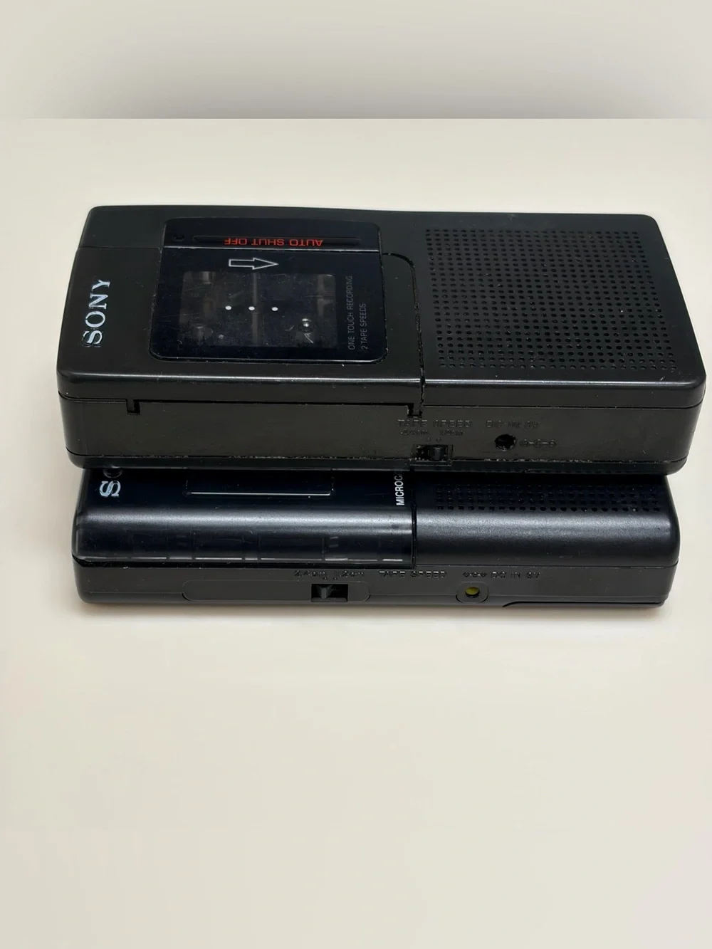 Lot of 2: M-330 / M-425 Microcassette-Corder Handheld Voice Recorder 